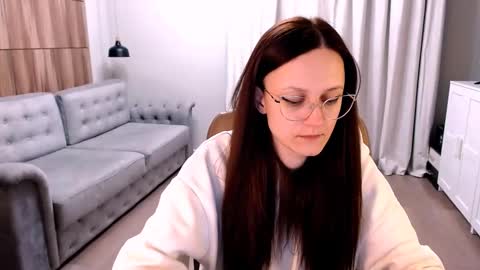 Snapshot of amazingeyes89 chatting on February 27, 2:10 pm Izza online show from February 27, 2:10 pm