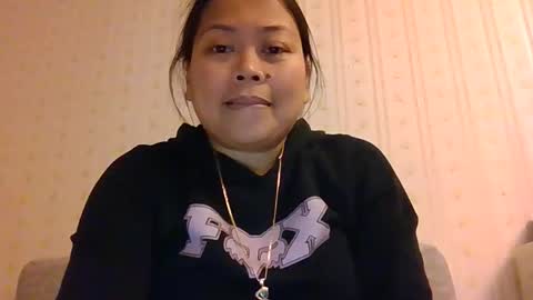 So many calling me Laura but i am Lora now i know Lora is SpanishLaura is EnglishLori is Italian so can call me those name online show from March 15, 5:08 pm