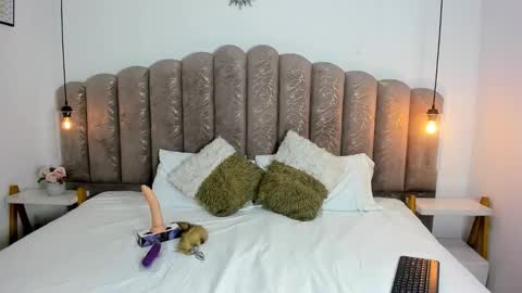 ambar85 online show from November 17, 11:21 pm