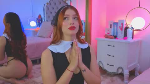 Sara online show from October 31, 11:33 am