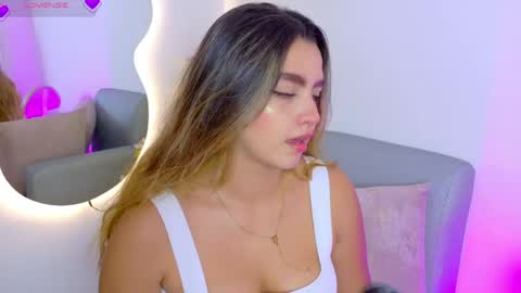 Snapshot of ambar_carterr chatting on May 27, 4:20 am Ambar online show from May 27, 4:20 am