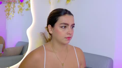 Snapshot of ambar_carterr chatting on May 27, 7:00 pm Ambar online show from May 27, 7:00 pm