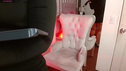 Ambar Jones online show from October 8, 7:39 am