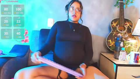 Snapshot of ambardevon_x chatting on April 29, 5:30 pm ambardevon_x online show from April 29, 5:30 pm
