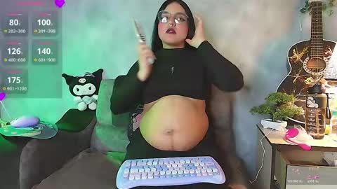 Snapshot of ambardevon_x chatting on May 29, 9:13 pm ambardevon_x online show from May 29, 9:13 pm