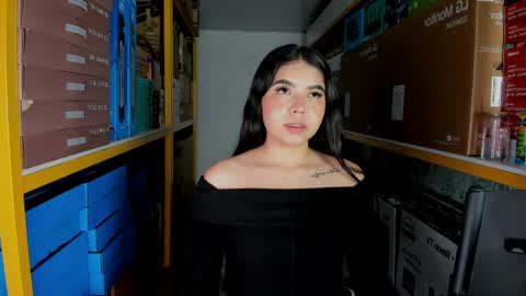 Snapshot of ambarina_ chatting on May 5, 11:40 am Ambarina online show from May 5, 11:40 am