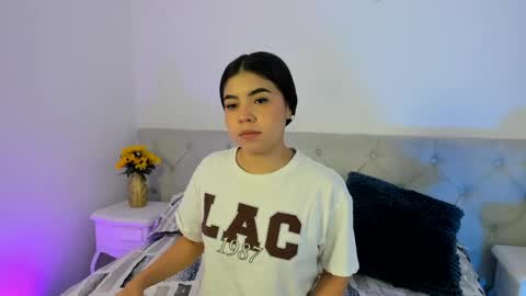 Snapshot of ambarina_ chatting on June 2, 11:45 am Ambarina online show from June 2, 11:45 am