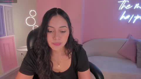 Snapshot of ambarjames_ chatting on June 10, 7:13 pm Ambar online show from June 10, 7:13 pm