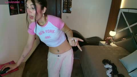 Ambar Ross online show from May 22, 2:01 pm