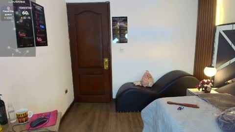 Ambar Ross online show from May 27, 1:52 pm