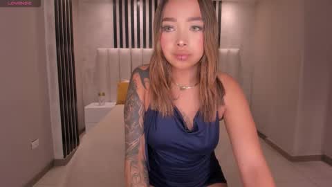 Snapshot of ambarowens chatting on December 15, 12:26 am ambarowens online show from December 15, 12:26 am