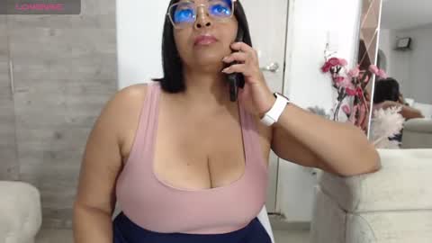 Snapshot of ambarsofhia chatting on June 25, 8:57 pm Amber Sofhia online show from June 25, 8:57 pm