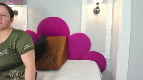   online show from February 23, 9:05 pm