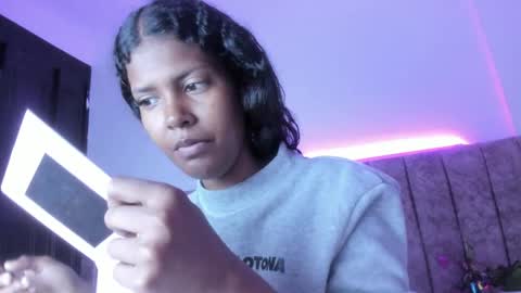 Snapshot of ambeer_fox_ chatting on June 5, 1:06 pm Amber online show from June 5, 1:06 pm