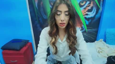 Snapshot of ambel_rose chatting on June 5, 6:35 pm ambel_rose online show from June 5, 6:35 pm