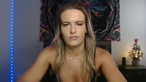 Snapshot of amber__xoxo chatting on November 23, 3:12 pm Amber online show from November 23, 3:12 pm