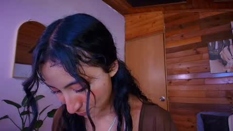 Snapshot of amber_curly chatting on May 11, 6:27 pm amber_curly online show from May 11, 6:27 pm