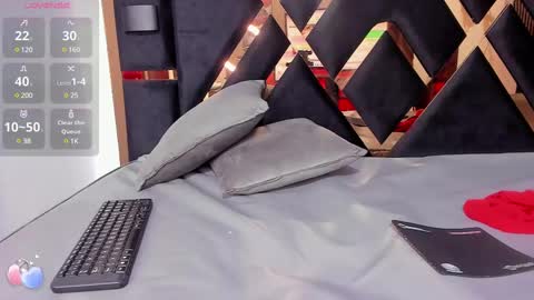 Amber online show from December 18, 12:43 am