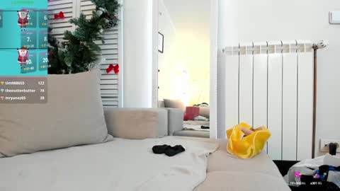 Snapshot of amber_foks chatting on January 3, 11:35 am Amber online show from January 3, 11:35 am