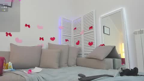 Snapshot of amber_foks chatting on February 9, 11:25 am Amber online show from February 9, 11:25 am