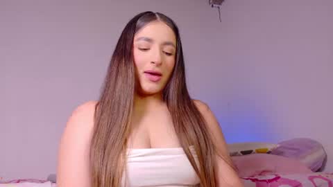 Snapshot of amber_gibsson2 chatting on July 31, 3:11 pm Amber online show from July 31, 3:11 pm