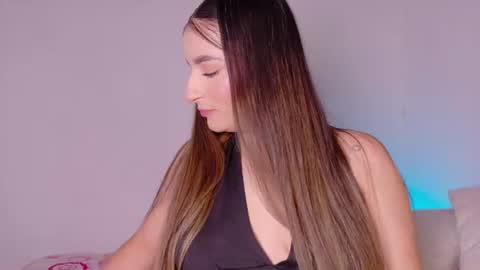 Snapshot of amber_gibsson2 chatting on August 3, 2:33 pm Amber online show from August 3, 2:33 pm