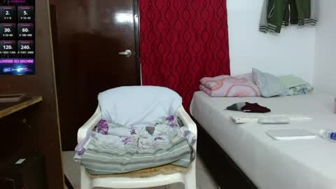 Snapshot of amber_kholin chatting on May 21, 3:02 am scarlett online show from May 21, 3:02 am