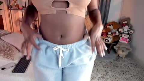 Snapshot of amber_maxwell chatting on May 27, 9:12 pm Amber online show from May 27, 9:12 pm