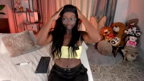 Snapshot of amber_maxwell chatting on May 31, 9:16 pm Amber online show from May 31, 9:16 pm