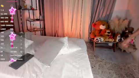 Snapshot of amber_maxwell chatting on August 1, 9:03 pm Amber online show from August 1, 9:03 pm
