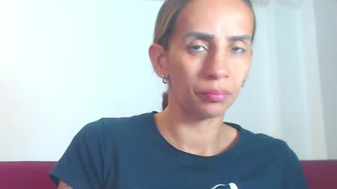 Snapshot of amber_moore chatting on June 6, 7:29 pm Amber Moore online show from June 6, 7:29 pm