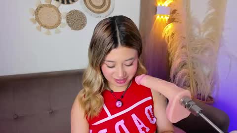 amber_palmer online show from June 8, 9:26 pm