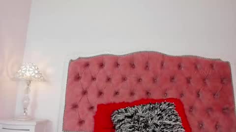 Snapshot of amber_roose75 chatting on September 11, 12:16 pm julieta  online show from September 11, 12:16 pm