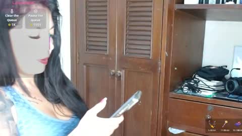Snapshot of amber_rose23 chatting on April 8, 4:40 pm Michell online show from April 8, 4:40 pm