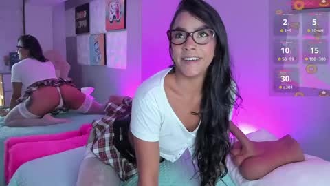 Tell me Amber online show from April 25, 3:53 am
