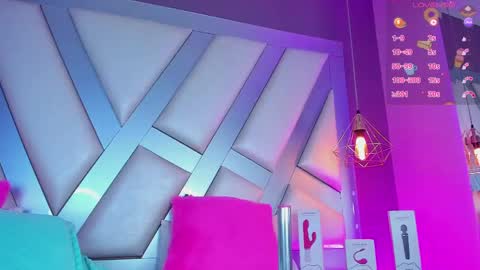 Snapshot of amber_villalobos chatting on June 7, 8:51 am Tell me Amber online show from June 7, 8:51 am