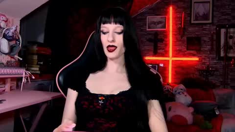 Snapshot of amberangel666 chatting on December 19, 2:40 am DEMONESS AMBER 666 online show from December 19, 2:40 am