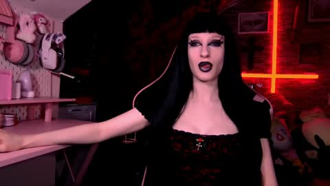 DEMONESS AMBER 666 online show from June 2, 1:40 am