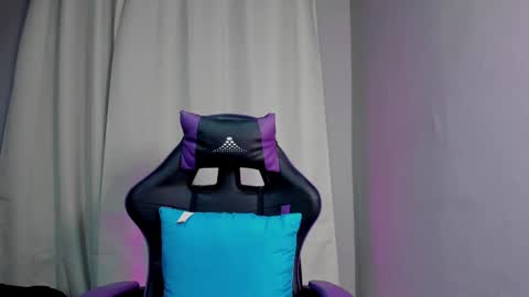 Snapshot of amberbaker21 chatting on March 11, 2:51 pm Amber Baker online show from March 11, 2:51 pm