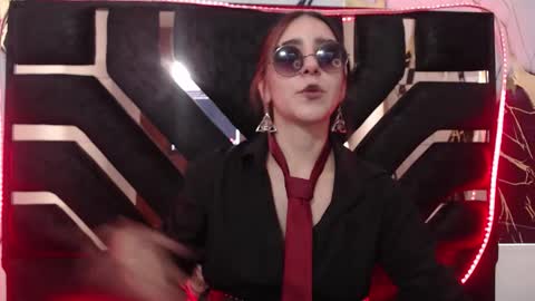 Snapshot of amberblackcs01 chatting on June 1, 4:52 pm amber online show from June 1, 4:52 pm