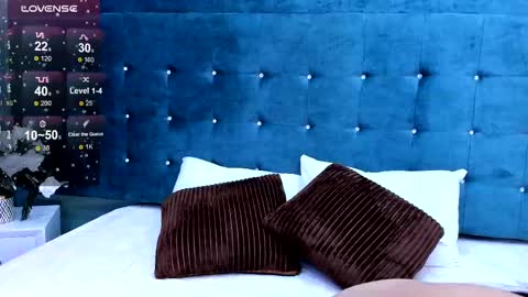 Amber Collins online show from March 10, 11:32 am