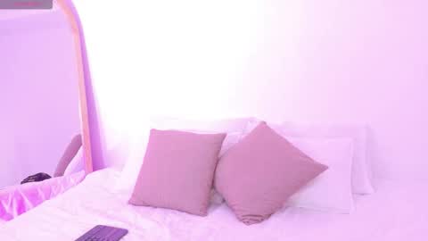 Amber Collins online show from November 30, 11:25 am