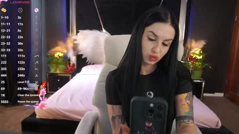 Snapshot of amberdismond chatting on May 22, 12:55 pm Anna online show from May 22, 12:55 pm