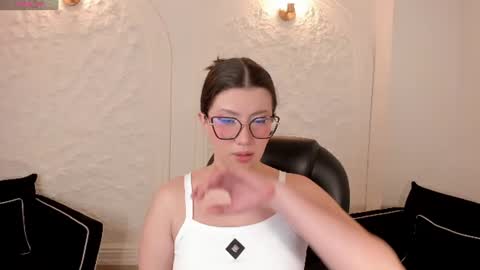 Snapshot of amberfarrell chatting on June 23, 8:18 pm Amber online show from June 23, 8:18 pm