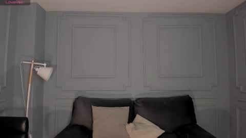 Snapshot of amberfox_1 chatting on December 1, 11:37 am Amber Fox online show from December 1, 11:37 am