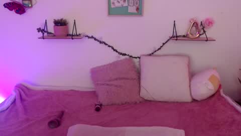 Amber Jeong online show from December 23, 9:40 pm