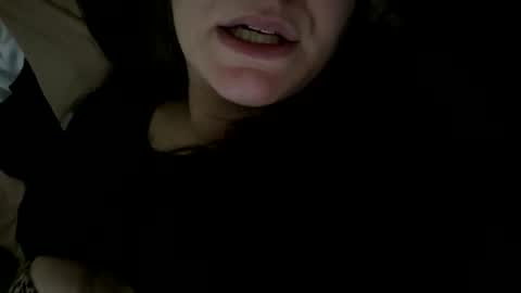 Snapshot of amberkni chatting on April 11, 6:18 am amberkni online show from April 11, 6:18 am