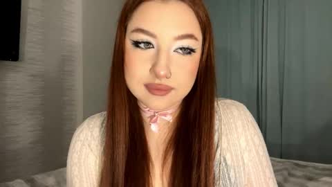 Snapshot of amberlysereno chatting on December 5, 5:42 pm Isabella online show from December 5, 5:42 pm