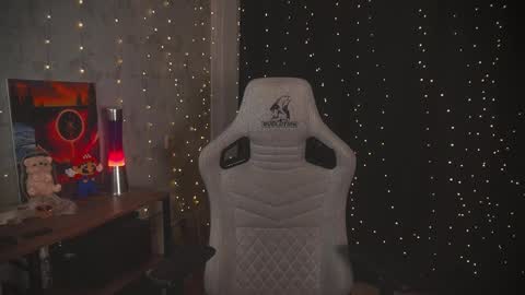 Snapshot of amberlyyy chatting on October 22, 3:18 am my name is Sonya but you can call me your favorite girl 3 online show from October 22, 3:18 am