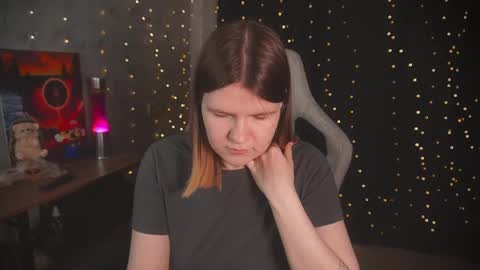 Snapshot of amberlyyy chatting on November 3, 3:52 am my name is Sonya but you can call me your favorite girl 3 online show from November 3, 3:52 am